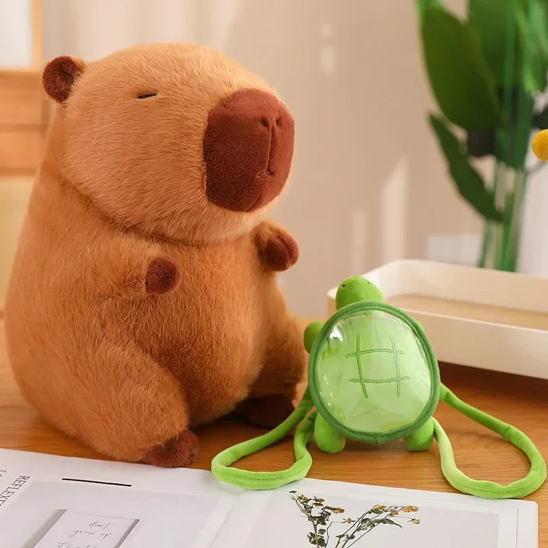 Capibara de Peluche con Mochila de Tortuga